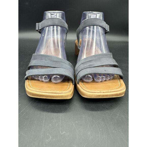 LizFlex by Liz Claiborne Blue Suede Strappy Sandals 7.5M Low Wedge - Picture 2 of 8